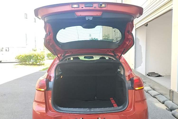 Used Citroen C3-XR 2017 230THP Automatic Pioneer Model Trunk