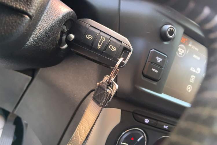 Used Citroen C3-XR 2017 230THP Automatic Pioneer Model Vehicle Key