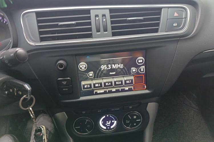 Used Citroen C3-XR 2017 230THP Automatic Pioneer Model Audio And AC Panel