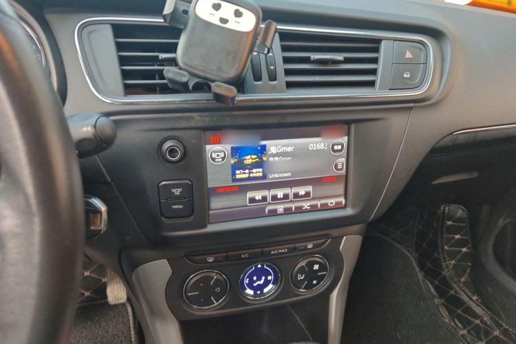 Used Citroen C3-XR 2017 1.6L Automatic Pioneer Model Audio And AC Panel