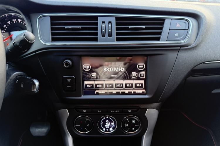 Used Citroen C3-XR 2017 1.6L Automatic Pioneer Model Audio And AC Panel