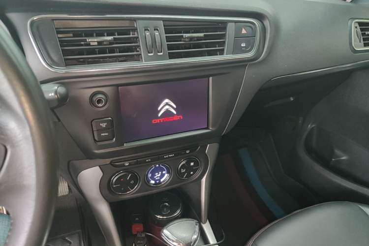 Used Citroen C3-XR 2017 230THP Automatic Smart Version Audio And AC Panel