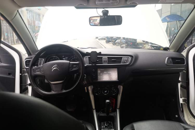 Used Citroen C3-XR 2017 230THP Automatic Pioneer Model Center Console