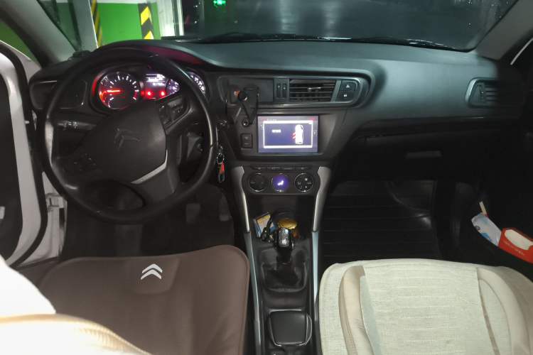 Used Citroen C3-XR 2017 230THP Manual Pioneer Edition Center Console