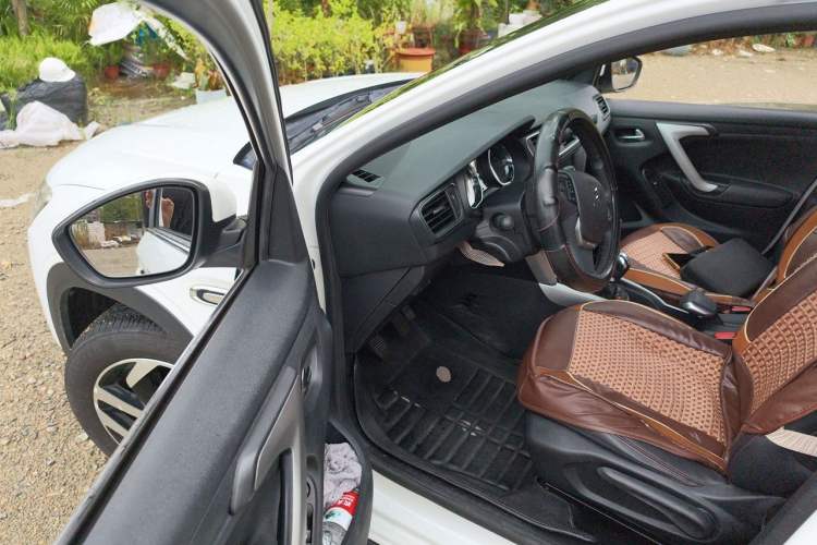 Used Citroen C3-XR 2017 1.6L Manual Pioneer Model Driver Seat
