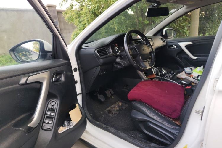 Used Citroen C3-XR 2017 1.6L Manual Pioneer Model Driver Seat