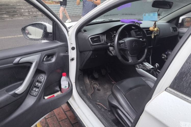 Used Citroen C3-XR 2017 1.6L Manual Pioneer Model Driver Seat