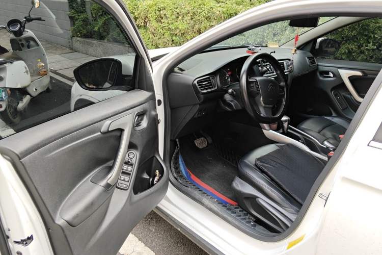 Used Citroen C3-XR 2017 1.6L Automatic Pioneer Model Driver Seat