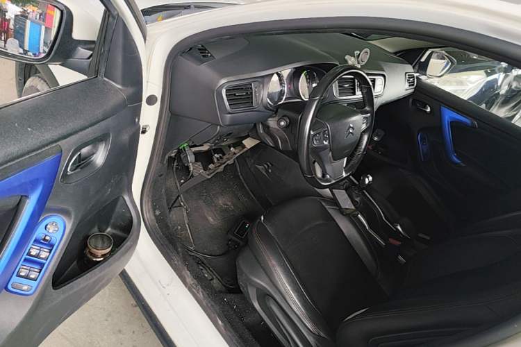 Used Citroen C3-XR 2017 1.6L Manual Pioneer Model Driver Seat