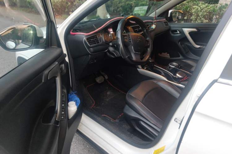 Used Citroen C3-XR 2017 1.6L Automatic Pioneer Model Driver Seat
