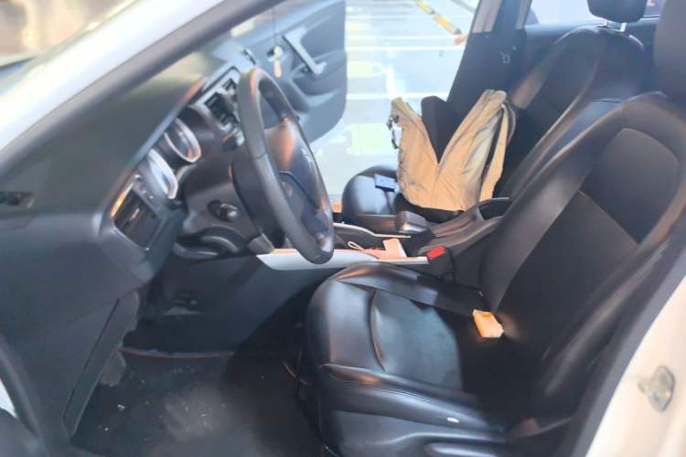 Used Citroen C3-XR 2017 1.6L Automatic Fashion Model Driver Seat