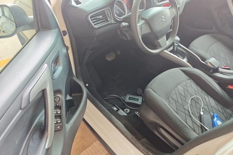Used Citroen C3-XR 2017 1.6L Automatic Fashion Model Driver Seat
