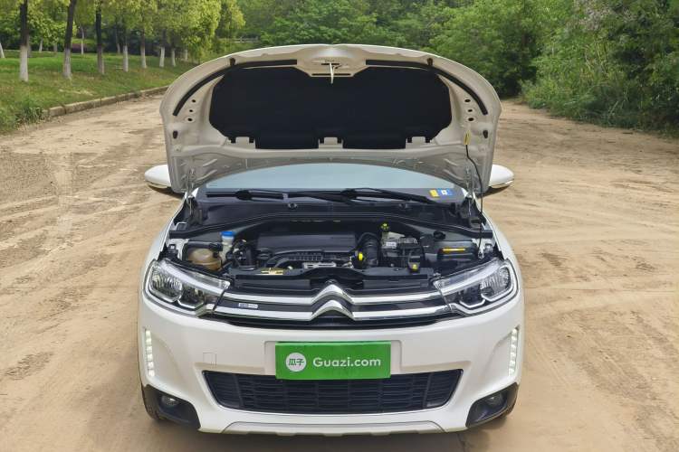 Used Citroen C3-XR 2017 230THP Automatic Pioneer Model Engine Bay
