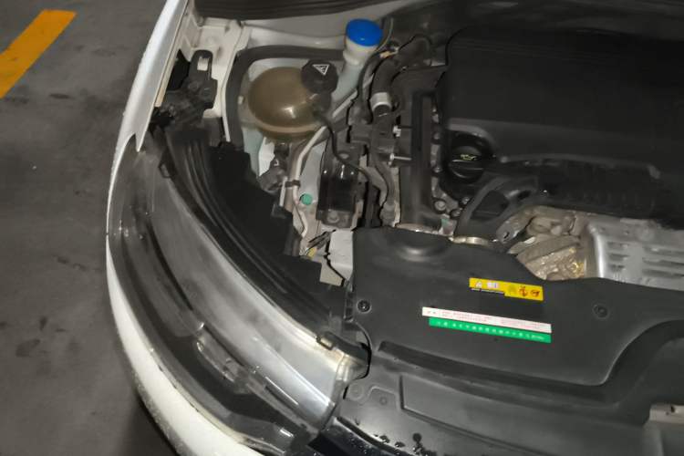 Used Citroen C3-XR 2017 230THP Manual Pioneer Edition Engine Bay Right