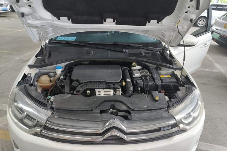Used Citroen C3-XR 2017 230THP Automatic Smart Version Engine Bay