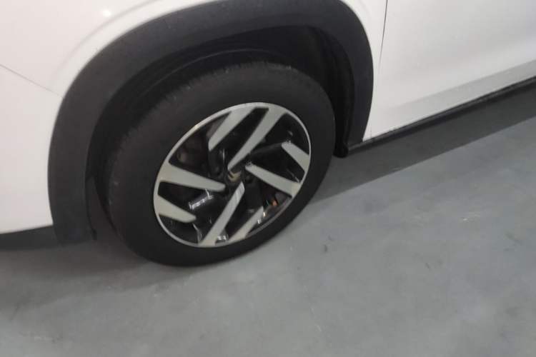 Used Citroen C3-XR 2017 1.6L Manual Pioneer Model Exterior 4