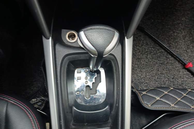 Used Citroen C3-XR 2017 230THP Automatic Pioneer Model Gear Lever