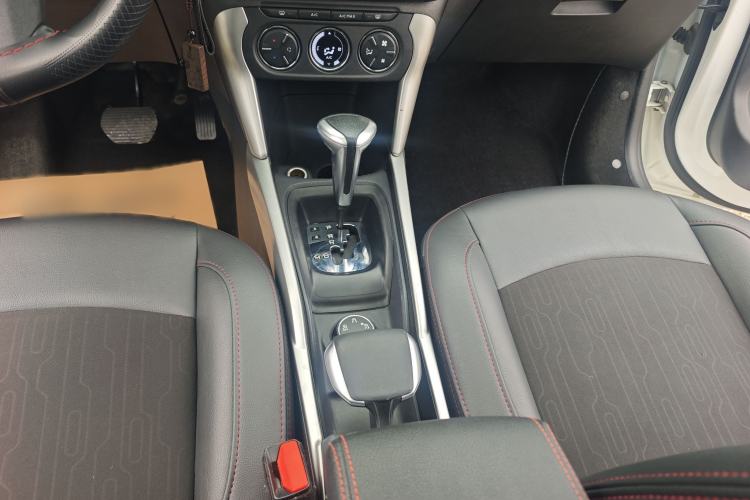 Used Citroen C3-XR 2017 230THP Automatic Pioneer Model Gear Lever