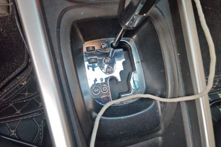 Used Citroen C3-XR 2017 1.6L Automatic Pioneer Model Gear Lever