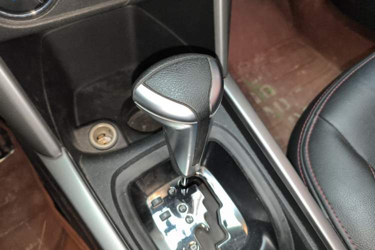 Used Citroen C3-XR 2017 1.6L Automatic Pioneer Model Gear Lever
