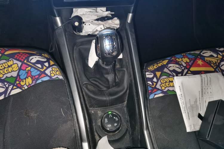 Used Citroen C3-XR 2017 230THP Manual Pioneer Edition Gear Lever