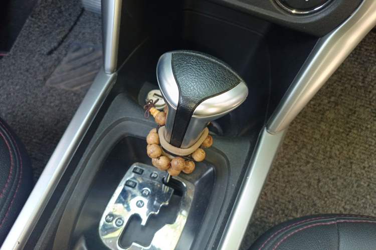 Used Citroen C3-XR 2017 1.6L Automatic Pioneer Model Gear Lever