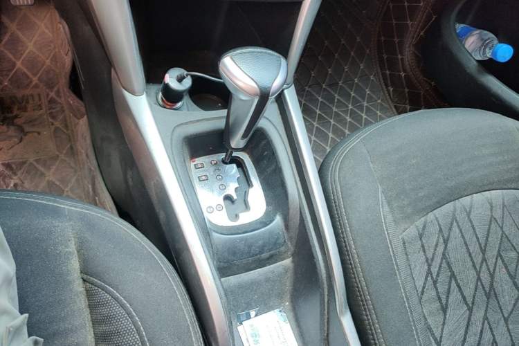 Used Citroen C3-XR 2017 1.6L Automatic Fashion Model Gear Lever