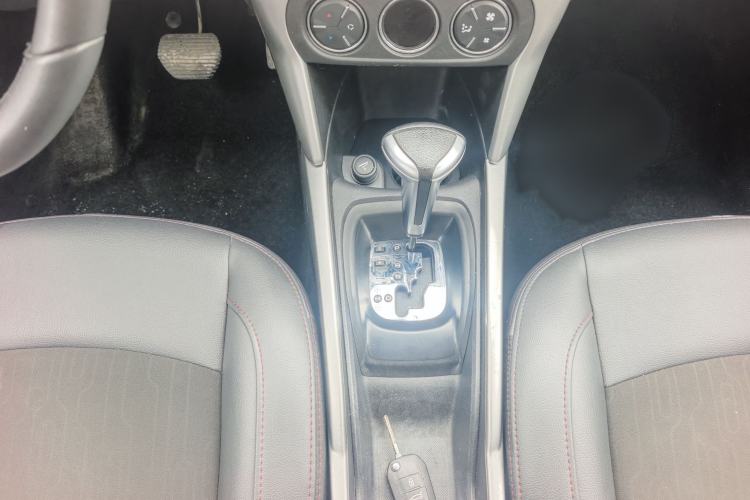 Used Citroen C3-XR 2017 1.6L Automatic Pioneer Model Gear Lever