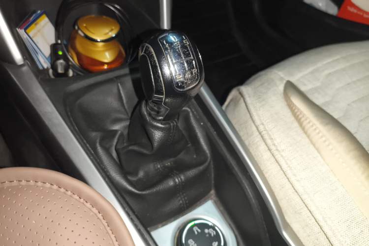 Used Citroen C3-XR 2017 230THP Manual Pioneer Edition Gear Lever