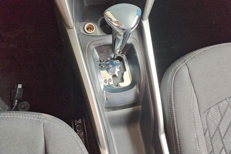 Used Citroen C3-XR 2017 1.6L Automatic Fashion Model Gear Lever