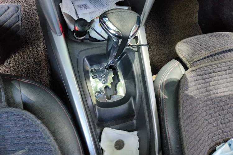 Used Citroen C3-XR 2017 1.6L Automatic Pioneer Model Gear Lever