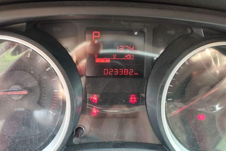 Used Citroen C3-XR 2017 1.6L Automatic Fashion Model Instrument Cluster