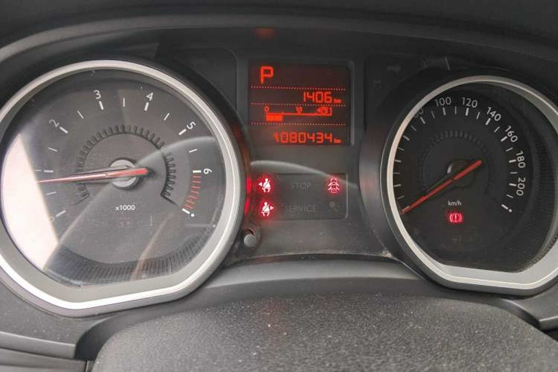 Used Citroen C3-XR 2017 1.6L Automatic Fashion Model Instrument Cluster