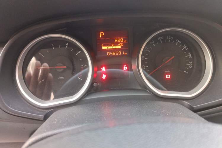 Used Citroen C3-XR 2017 1.6L Automatic Fashion Model Instrument Cluster
