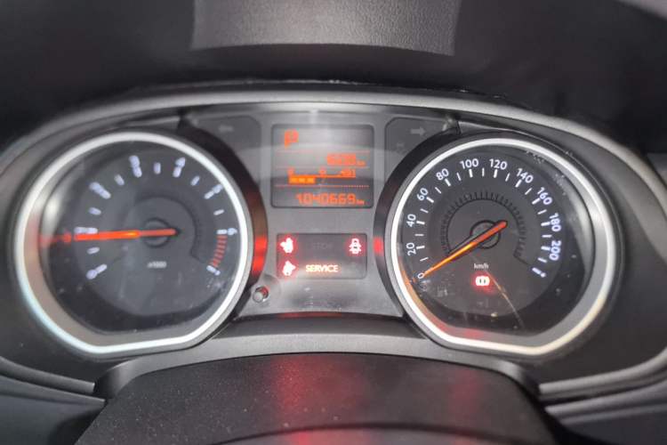 Used Citroen C3-XR 2017 1.6L Automatic Fashion Model Instrument Cluster