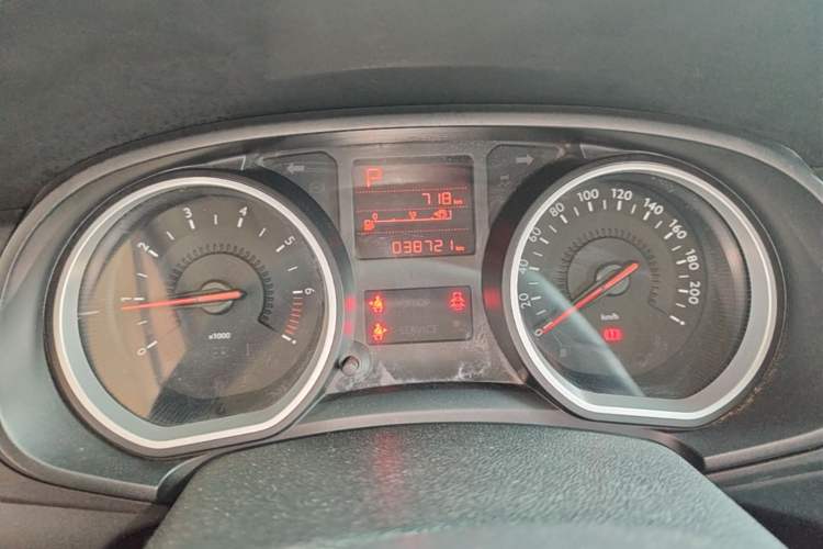Used Citroen C3-XR 2017 1.6L Automatic Fashion Model Instrument Cluster