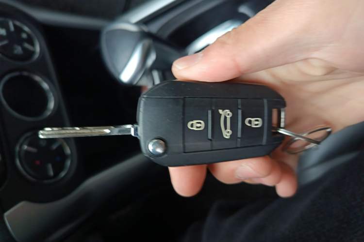 Used Citroen C3-XR 2017 230THP Automatic Pioneer Model Interior 1