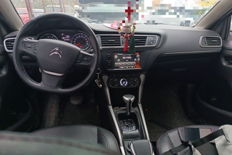 Used Citroen C3-XR 2017 230THP Automatic Pioneer Model Interior 2
