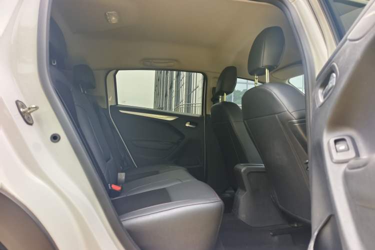 Used Citroen C3-XR 2017 230THP Automatic Pioneer Model Interior 9
