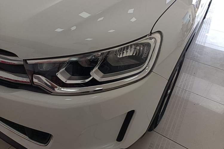 Used Citroen C3-XR 2017 1.6L Automatic Fashion Model Left Front Headlight