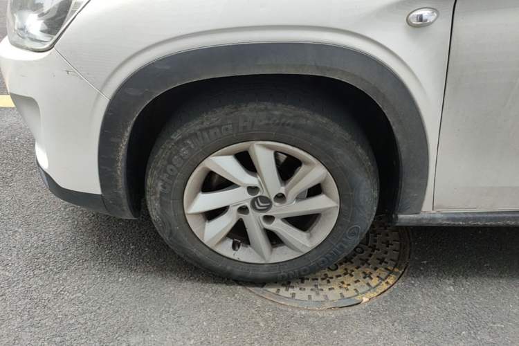 Used Citroen C3-XR 2017 1.6L Automatic Fashion Model Left Front Wheel Hub