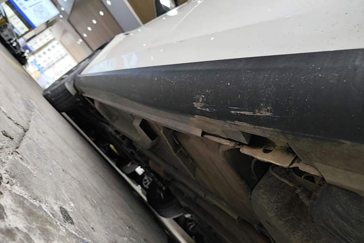 Used Citroen C3-XR 2017 1.6L Manual Pioneer Model Left Side Sill