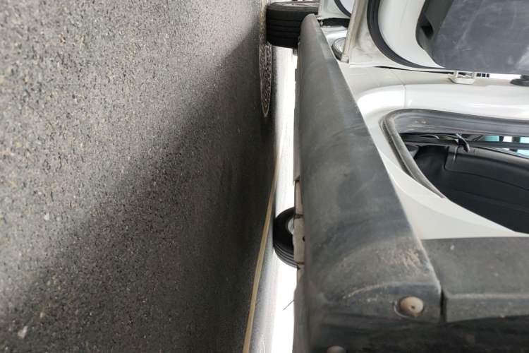 Used Citroen C3-XR 2017 1.6L Automatic Fashion Model Left Side Sill