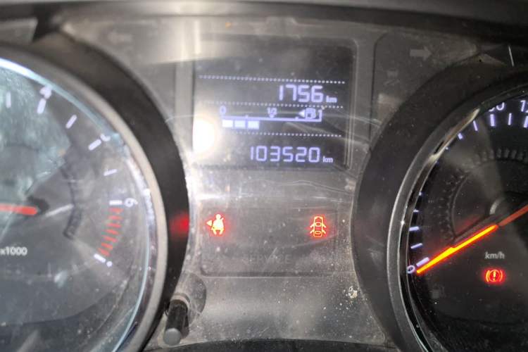 Used Citroen C3-XR 2017 1.6L Manual Pioneer Model Odometer Close Up