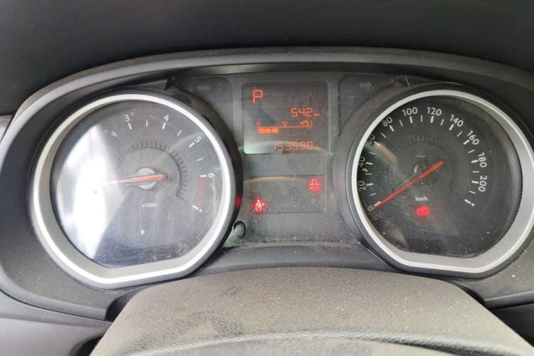 Used Citroen C3-XR 2017 1.6L Automatic Fashion Model Odometer Close Up