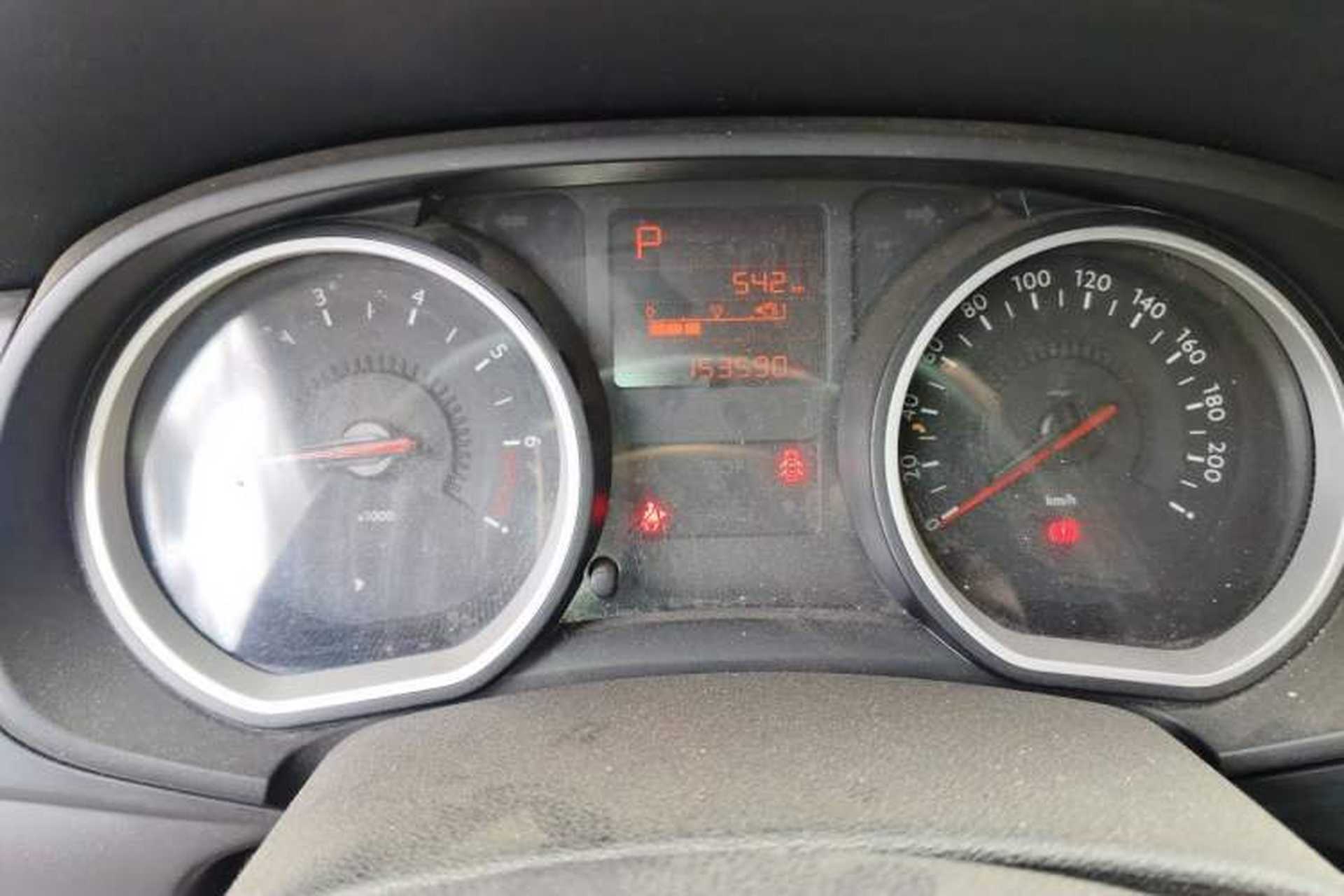 Used Citroen C3-XR 2017 1.6L Automatic Fashion Model Odometer Close Up
