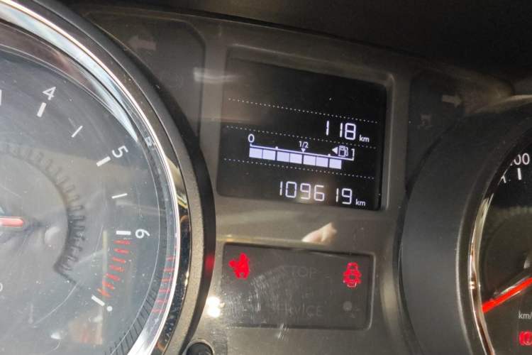 Used Citroen C3-XR 2017 1.6L Manual Pioneer Model Odometer Close Up