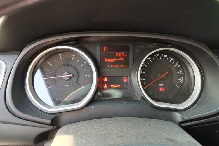 Used Citroen C3-XR 2017 1.6L Automatic Fashion Model Odometer Close Up