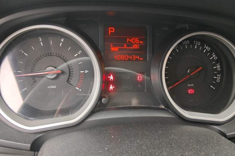 Used Citroen C3-XR 2017 1.6L Automatic Fashion Model Odometer Close Up