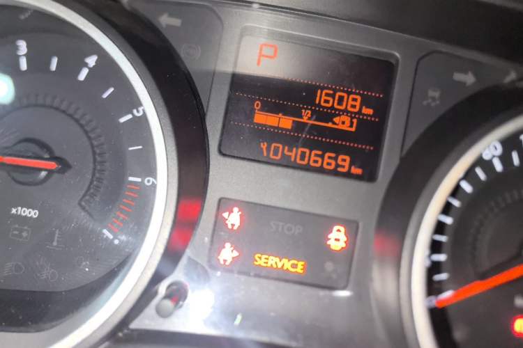Used Citroen C3-XR 2017 1.6L Automatic Fashion Model Odometer Close Up